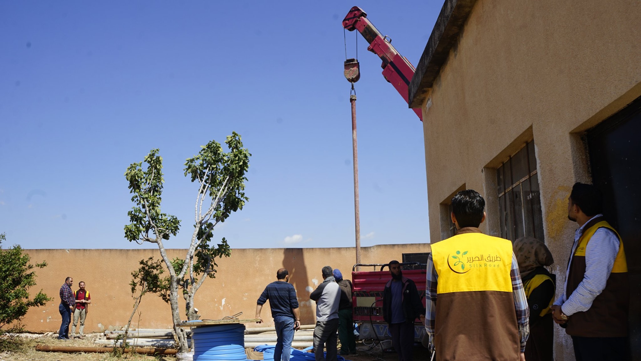 أعمال الصيانة لعدة محطات مياه في منطقة إدلب وريفها من أجل تأمين المياه النظيفة المعقمة للسكان المحليين والنازحين